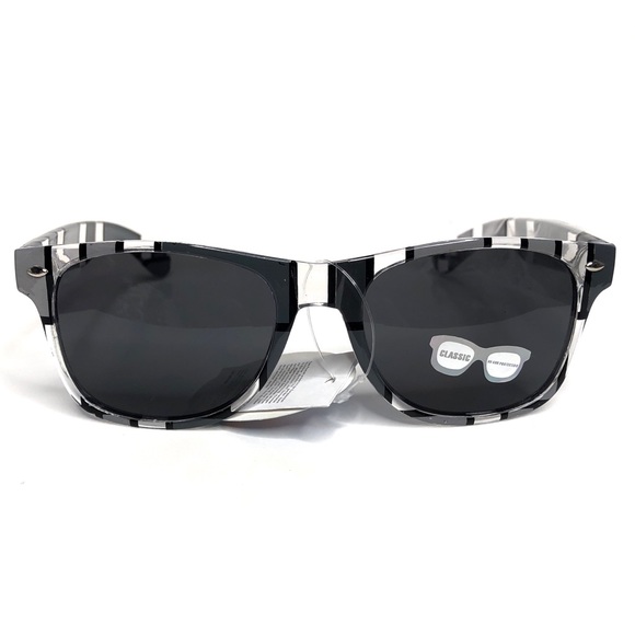 Two Tone Gray Striped Classic Sunglasses - Picture 1 of 3